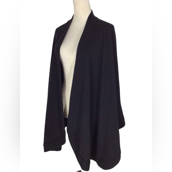 Bloomingdale’s Fine Merino Wool Made In Italy Open Front Poncho Shawl On… - Picture 1 of 9
